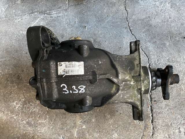 BMW F30 DEFRANSİYEL ÇIKMA ORJİNAL YEDEK PARÇA 3.23